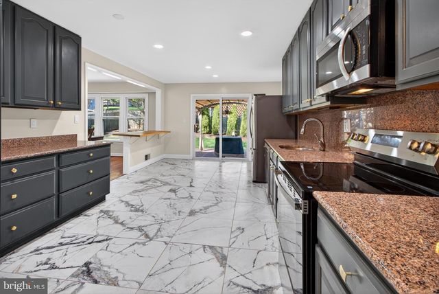 16 REDDING RIDGE, Gaithersburg, MD 20878