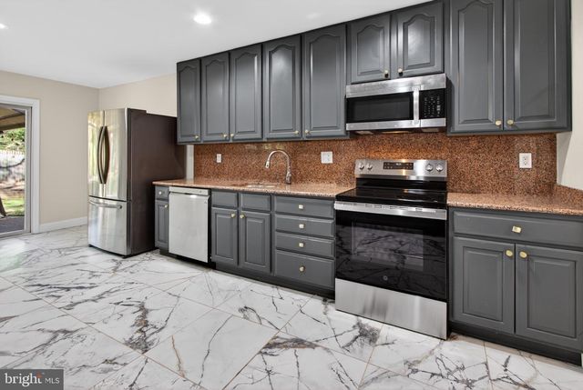 16 REDDING RIDGE, Gaithersburg, MD 20878