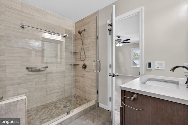 16 REDDING RIDGE, Gaithersburg, MD 20878