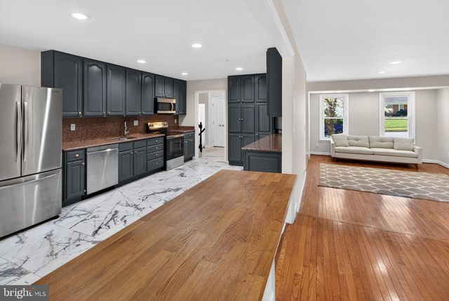 16 REDDING RIDGE, Gaithersburg, MD 20878