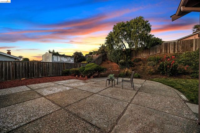 970 Kittery Way, Pinole, CA 94564