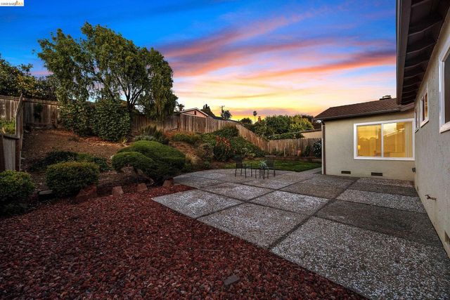 970 Kittery Way, Pinole, CA 94564