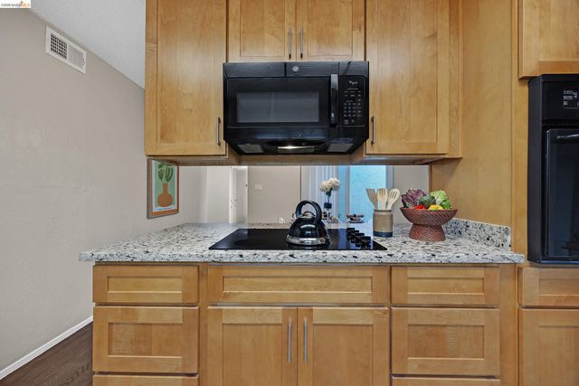 970 Kittery Way, Pinole, CA 94564