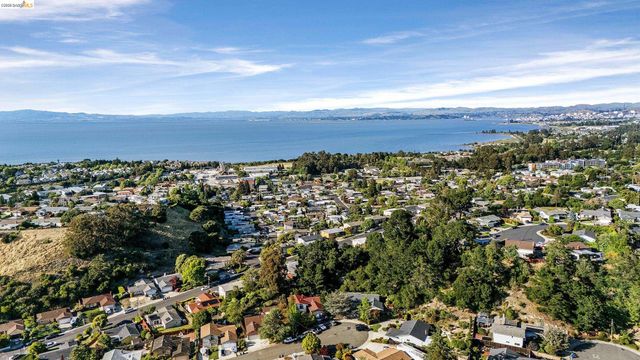970 Kittery Way, Pinole, CA 94564
