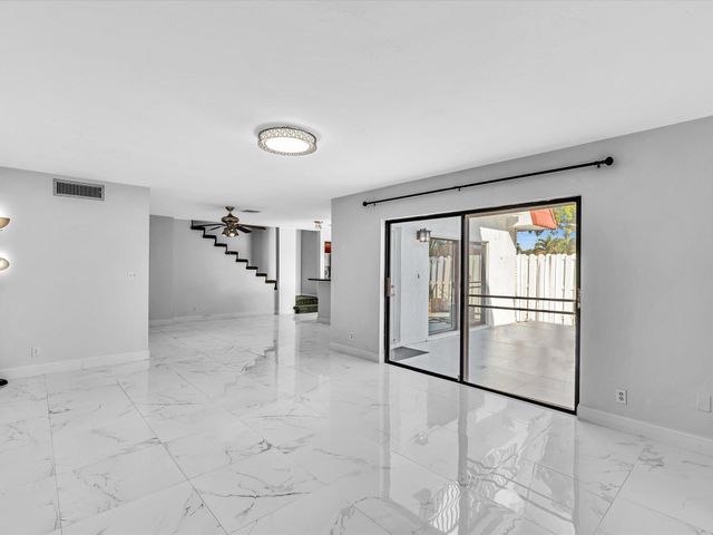 1441 Princeton Lane, Boynton Beach, FL 33426