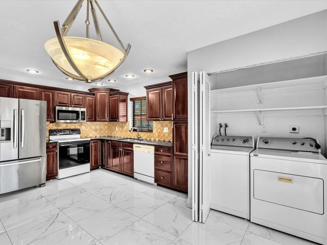 1441 Princeton Lane, Boynton Beach, FL 33426