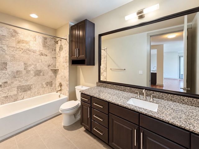 10401 Town And Country Way 204, Houston, TX 77024