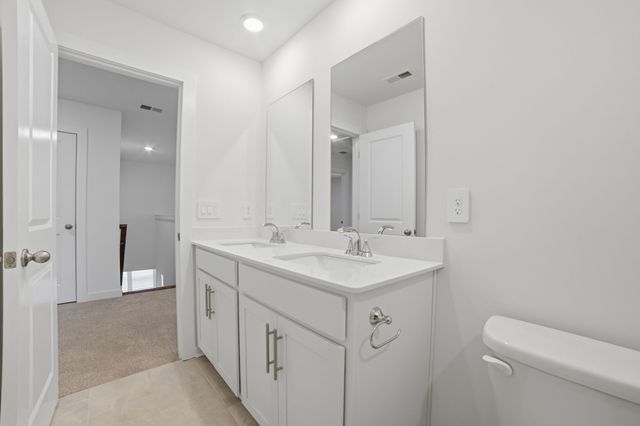 523 Goldfinch Way, Clarksville, TN 37043