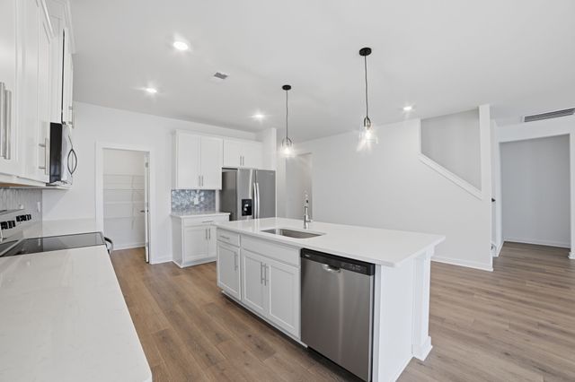 523 Goldfinch Way, Clarksville, TN 37043