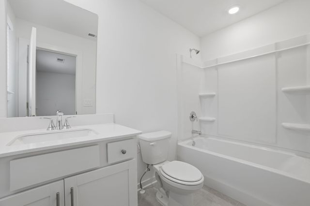 523 Goldfinch Way, Clarksville, TN 37043