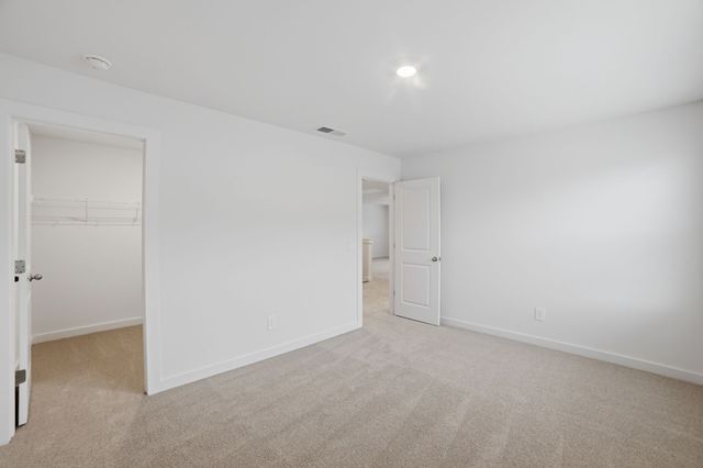 523 Goldfinch Way, Clarksville, TN 37043