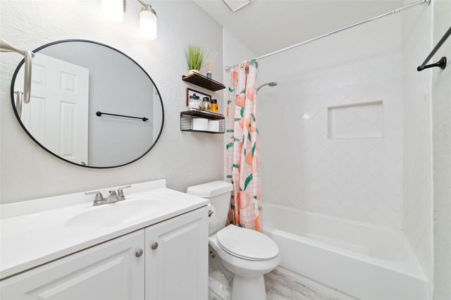 12702 Ashford Creek, Houston, TX 77082