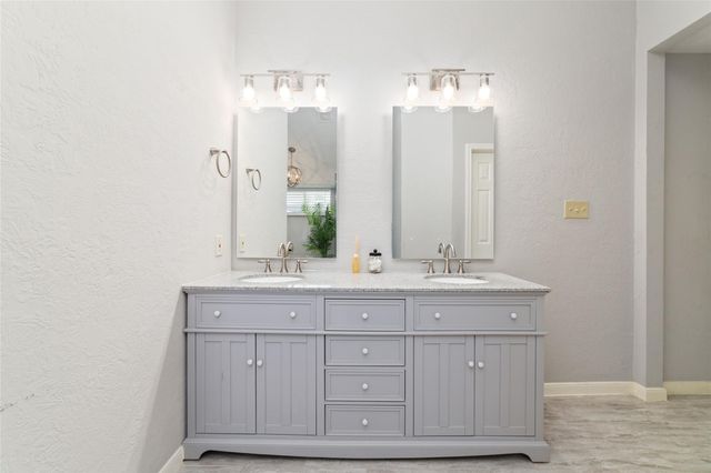 12702 Ashford Creek, Houston, TX 77082