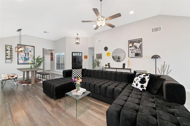 12702 Ashford Creek, Houston, TX 77082