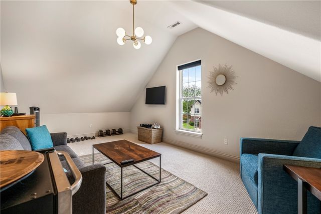 109 SE G Court, Bentonville, AR 72712