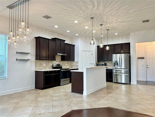 6157 CASTLETON HOLLOW ROAD, Riverview, FL 33578