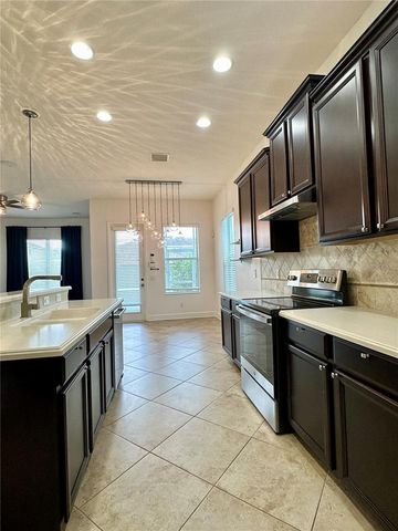 6157 CASTLETON HOLLOW ROAD, Riverview, FL 33578