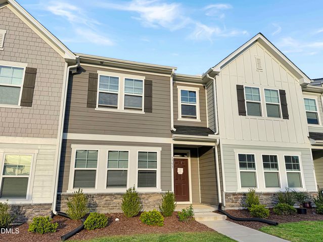 1753 Aspen River Lane, Apex, NC 27502