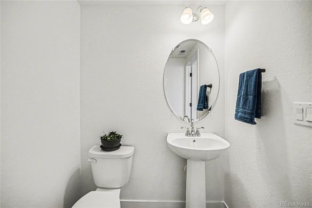 7917 Yampa River Avenue, Littleton, CO 80125