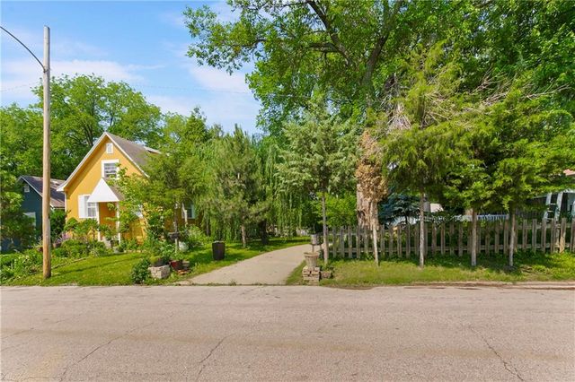 1870 N 27th Street, Kansas City, KS 66104