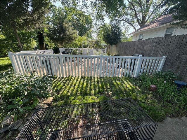 1870 N 27th Street, Kansas City, KS 66104