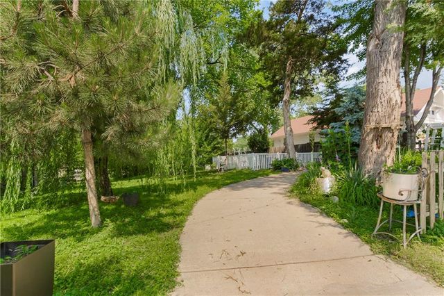 1870 N 27th Street, Kansas City, KS 66104