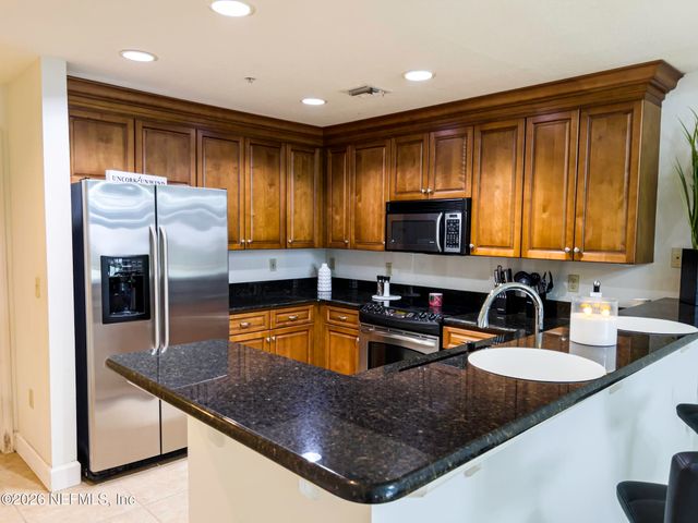 1478 RIVERPLACE Boulevard 401, Jacksonville, FL 32207