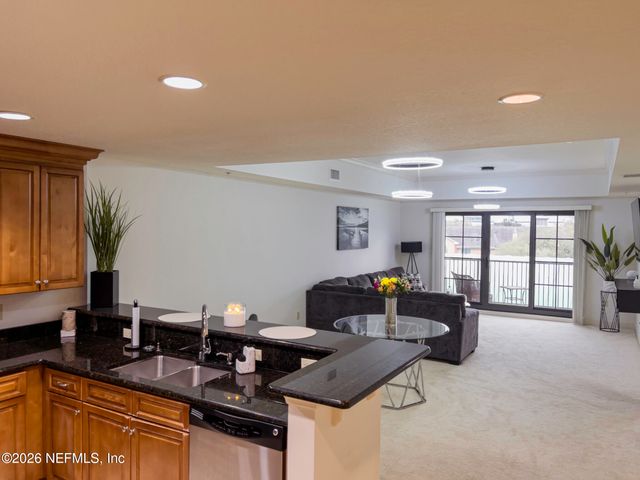 1478 RIVERPLACE Boulevard 401, Jacksonville, FL 32207