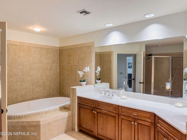 1478 RIVERPLACE Boulevard 401, Jacksonville, FL 32207