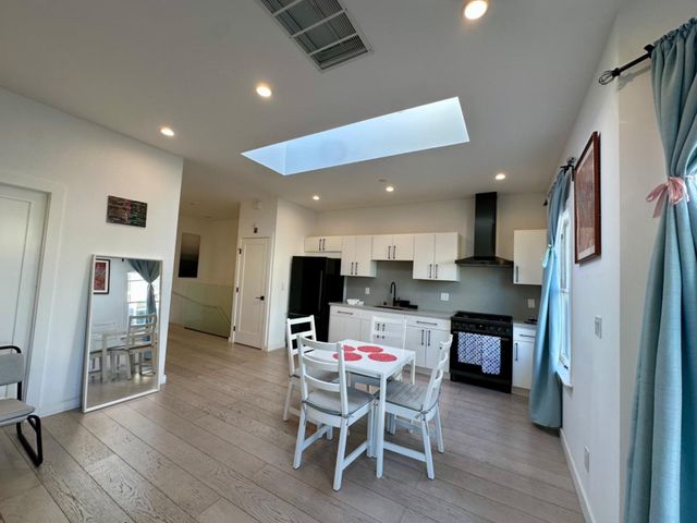 1370 Natoma, San Francisco, CA 94103