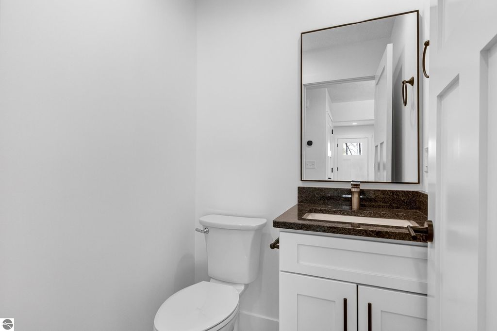 Image 22 of property listing at 2134 Cottonwood Avenue, Grawn, MI 49637