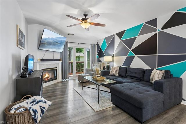 925 Ironwood DR, Yorktown, VA 23693