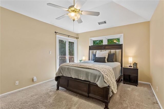 925 Ironwood DR, Yorktown, VA 23693