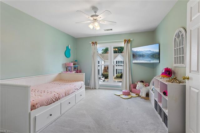 925 Ironwood DR, Yorktown, VA 23693