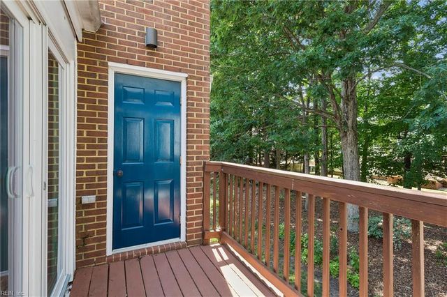 925 Ironwood DR, Yorktown, VA 23693