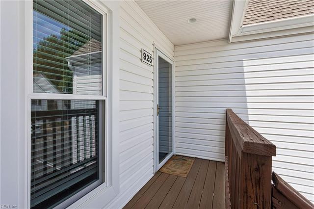 925 Ironwood DR, Yorktown, VA 23693