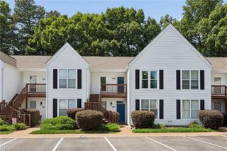 925 Ironwood DR, Yorktown, VA 23693