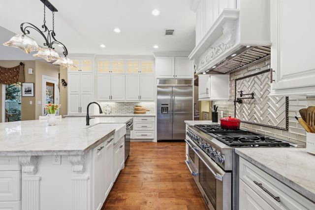 6214 Chestnut Peak Court, Kingwood, TX 77345