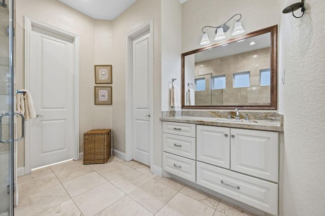 6214 Chestnut Peak Court, Kingwood, TX 77345