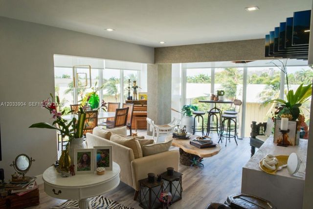 550 Ocean Dr 5D, Key Biscayne, FL 33149