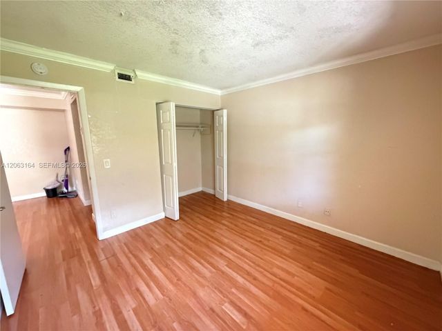 721 NW 104th Ave 101, Pembroke Pines, FL 33026