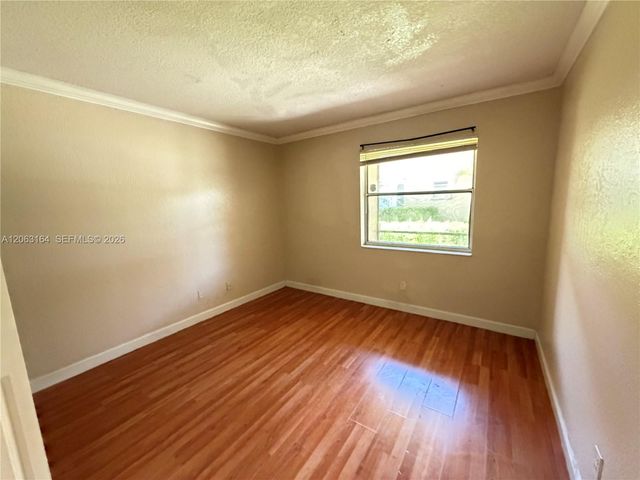 721 NW 104th Ave 101, Pembroke Pines, FL 33026