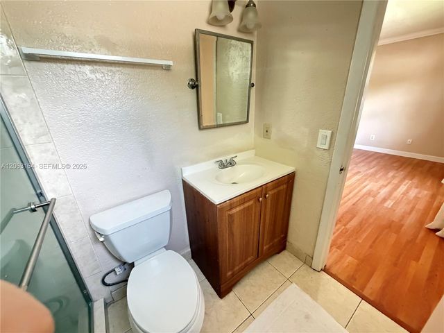 721 NW 104th Ave 101, Pembroke Pines, FL 33026