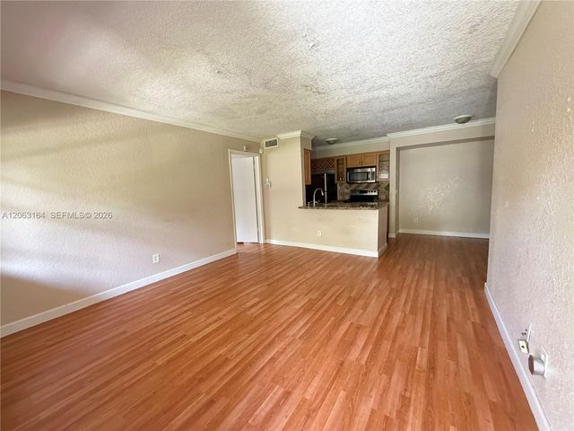 721 NW 104th Ave 101, Pembroke Pines, FL 33026