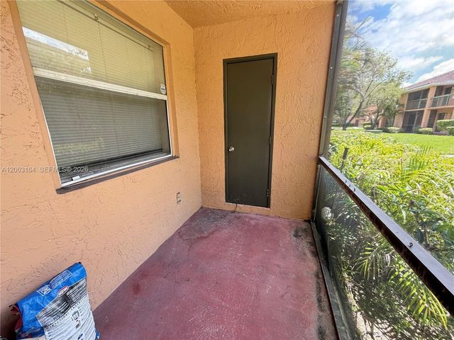 721 NW 104th Ave 101, Pembroke Pines, FL 33026