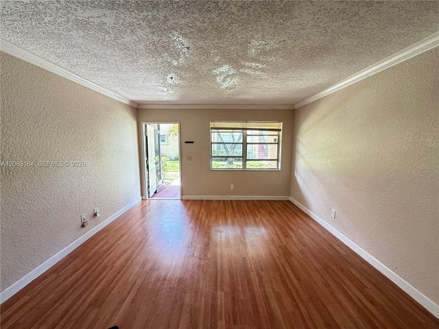 721 NW 104th Ave 101, Pembroke Pines, FL 33026