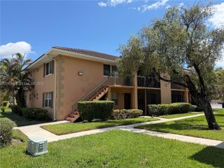 721 NW 104th Ave 101, Pembroke Pines, FL 33026