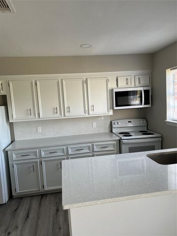 511 Commerce Street, Magnolia, TX 77355