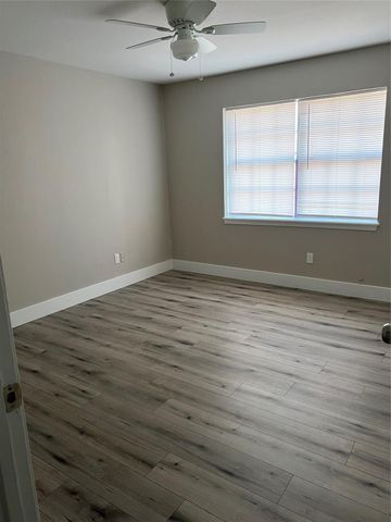 511 Commerce Street, Magnolia, TX 77355