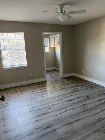 511 Commerce Street, Magnolia, TX 77355